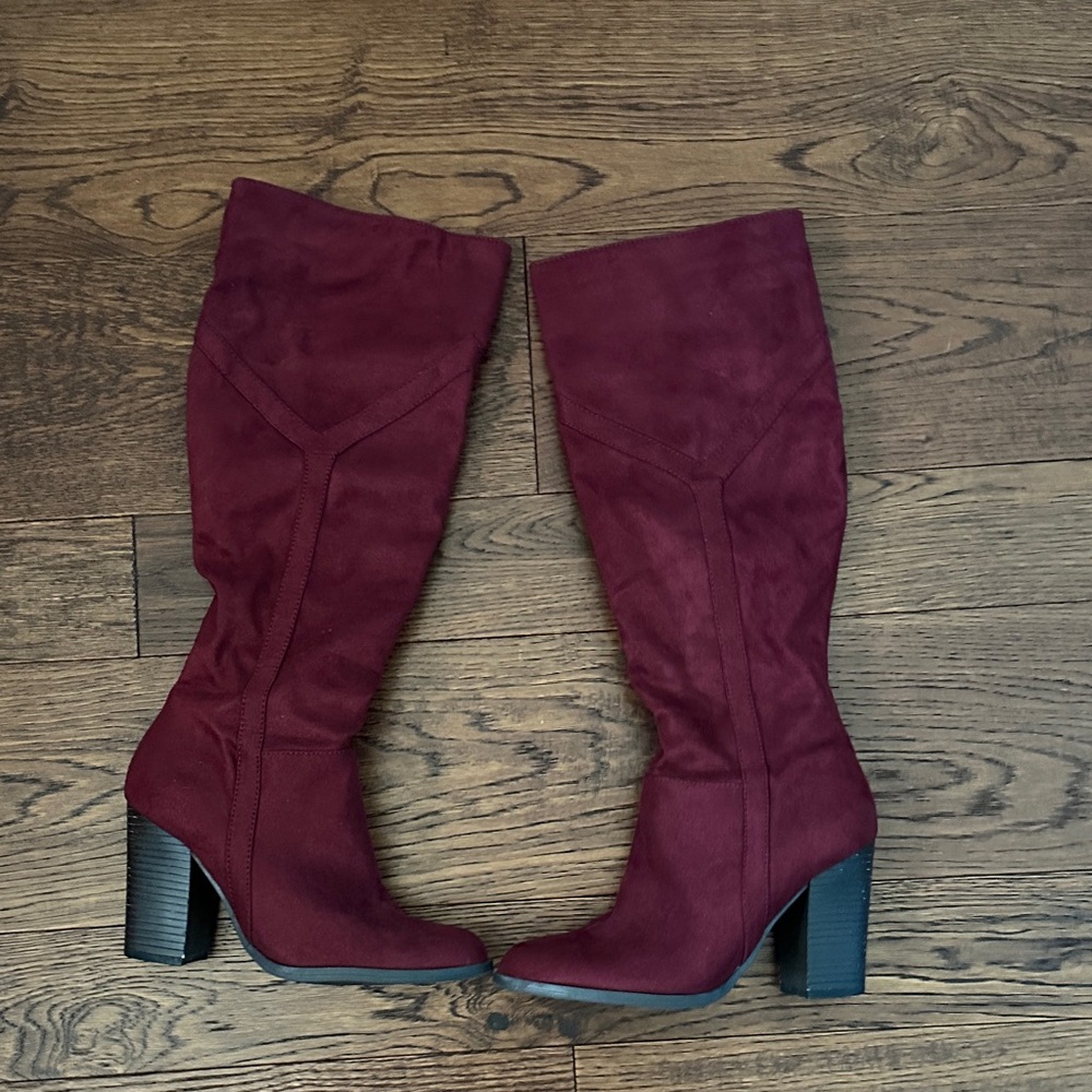 Elegant Burgundy Knee-High Boots